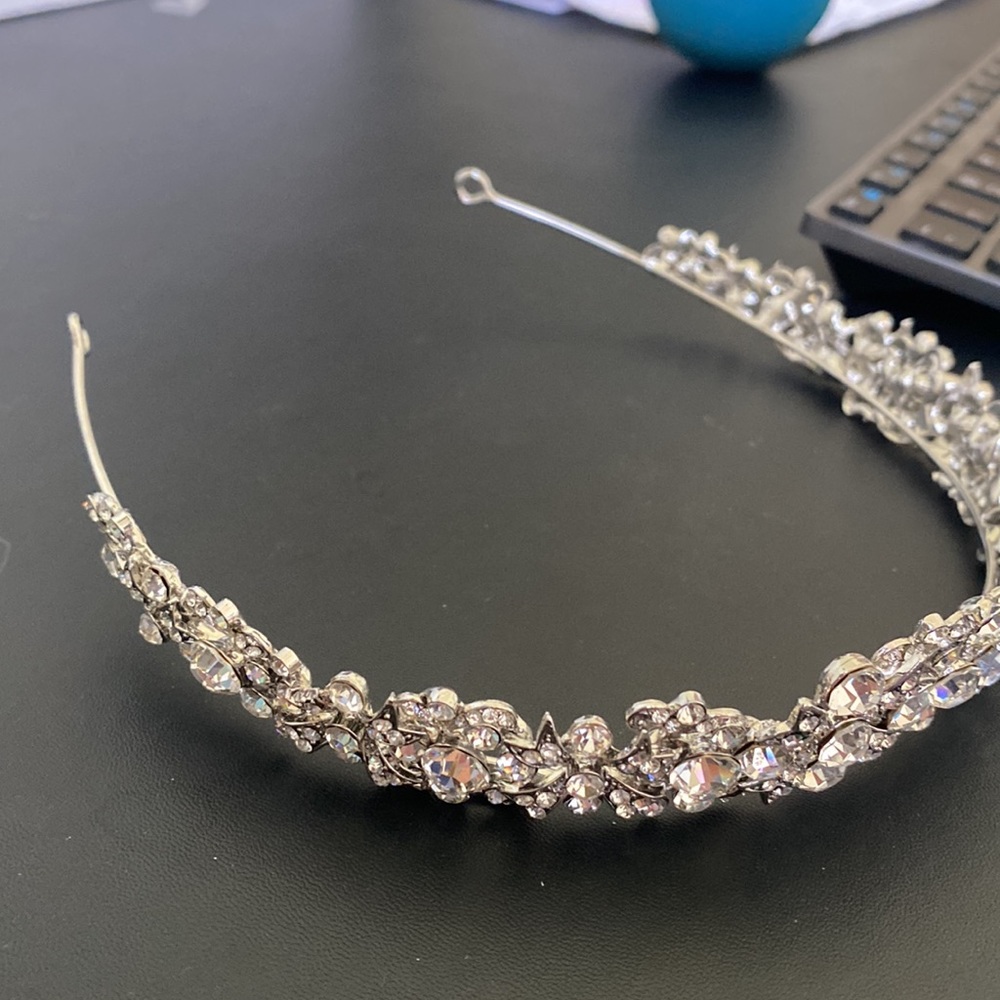 Silver Tiara - Picture 2 of 4